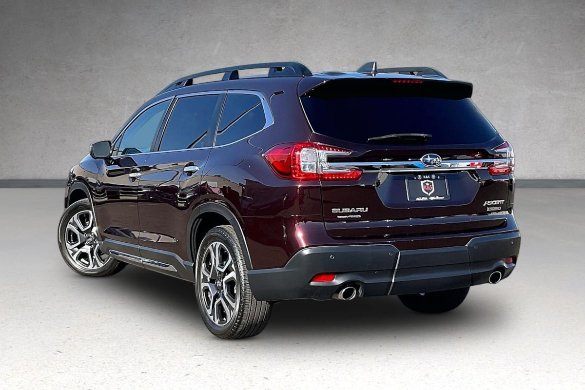 Used 2023 Subaru Ascent Touring AWD/4WD image 34