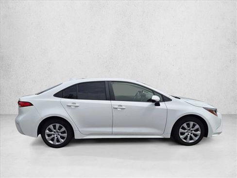 Certified 2024 Toyota Corolla LE FWD image 4