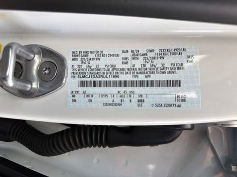 Used 2024 Lincoln Corsair AWD w/ Equipment Group 101A image 35