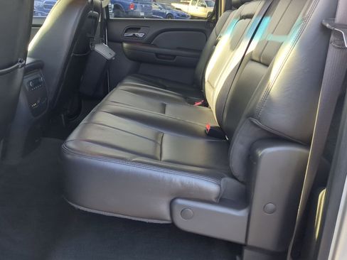 Used 2010 Chevrolet Silverado 3500 LTZ image 21