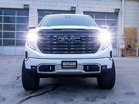 Used 2025 GMC Sierra 1500 Denali Ultimate image 2