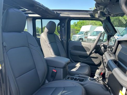 New 2025 Jeep Wrangler Sahara image 47
