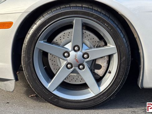 Used 2007 Chevrolet Corvette Convertible w/ Preferred Equipment Group image 30