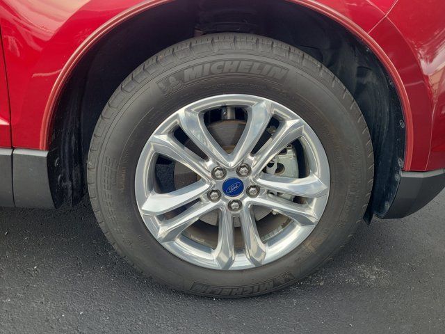 Used 2017 Ford Edge SEL w/ Equipment Group 201A FWD image 2