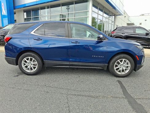 Used 2022 Chevrolet Equinox LT FWD image 8