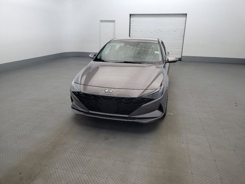 Used 2023 Hyundai Elantra SEL w/ Convenience Package FWD image 15
