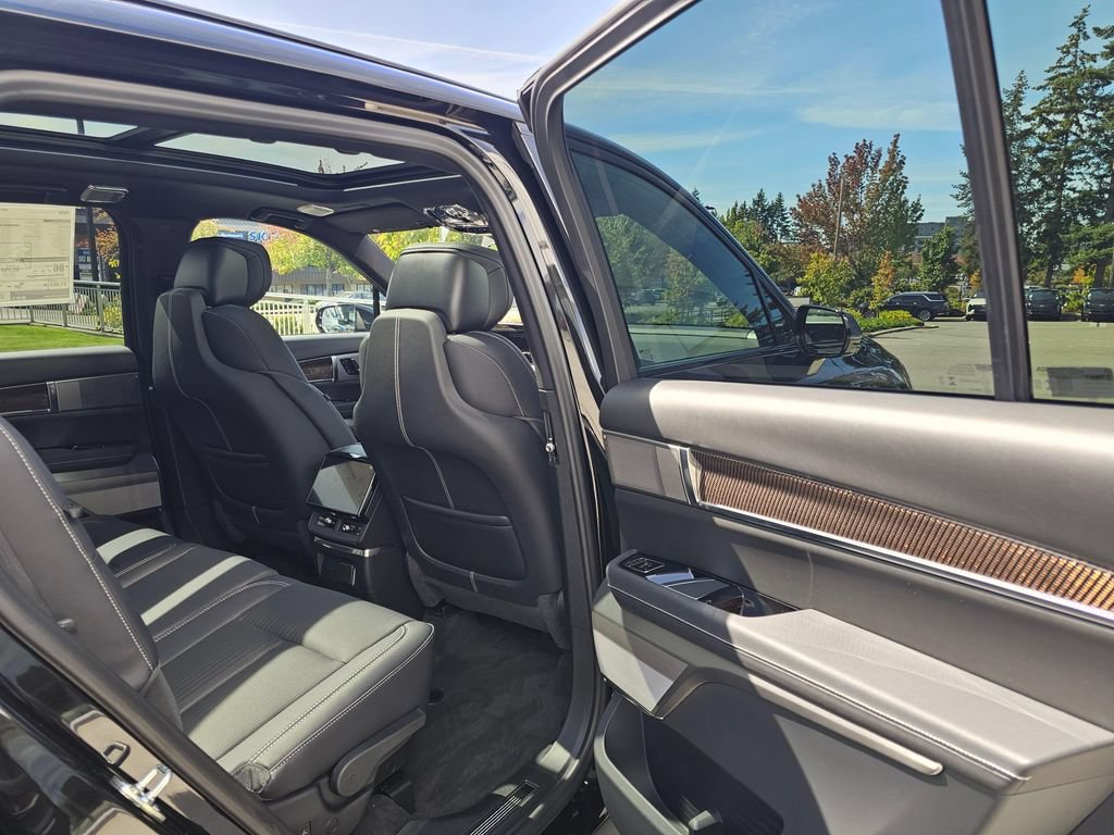 New 2027 Cadillac Vistiq Luxury AWD/4WD image 15