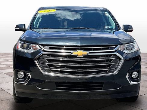 Used 2021 Chevrolet Traverse LT w/ LPO, Floor Liner Package AWD/4WD image 3