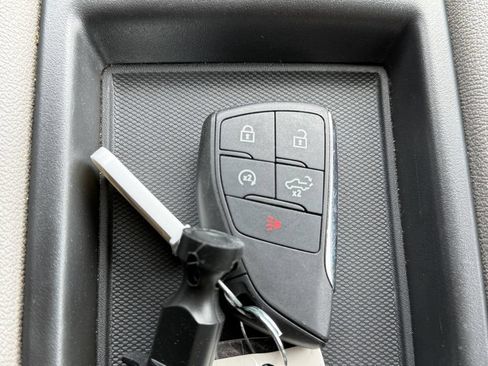 Used 2025 GMC Sierra 1500 SLT AWD/4WD image 41