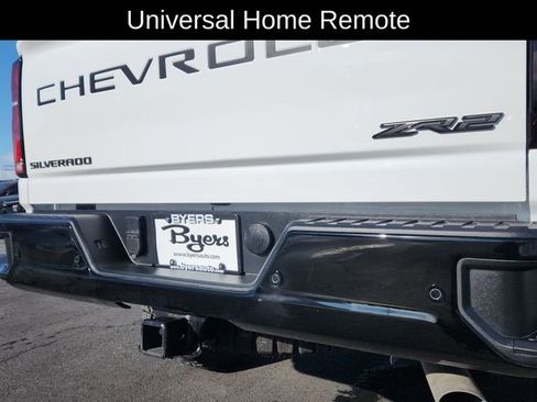 Used 2025 Chevrolet Silverado 2500 ZR2 w/ Technology Package image 33