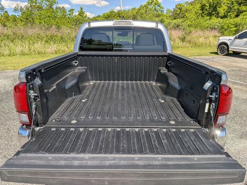 Used 2023 Toyota Tacoma SR5 RWD image 34