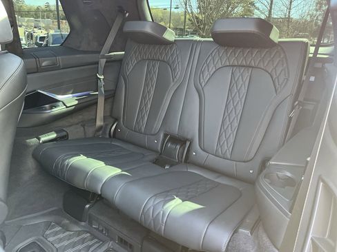 Certified 2024 BMW X7 M60i image 34