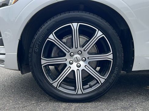 Used 2020 Volvo XC60 T6 Inscription w/ Protection Package Premier image 9