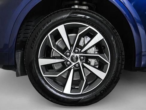 Certified 2025 Audi Q5 2.0T Premium Plus w/ Premium Plus Package image 25