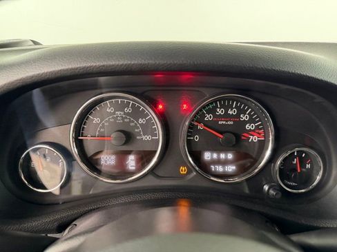 Used 2018 Jeep Wrangler Unlimited Rubicon image 30