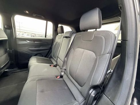 New 2026 Jeep Grand Cherokee Laredo AWD/4WD image 19