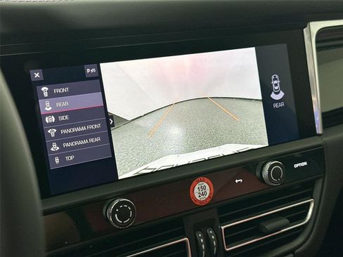 Certified 2026 Porsche Macan S AWD/4WD image 23