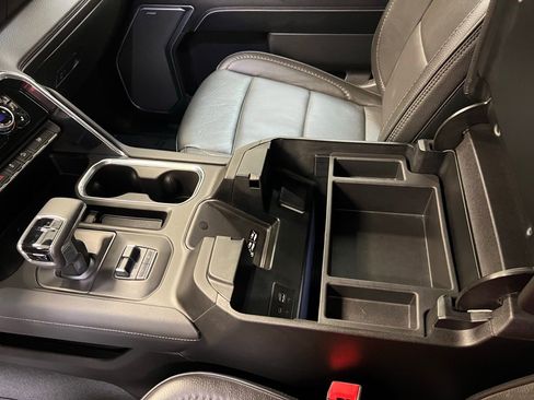 Used 2024 GMC Sierra 1500 Denali image 28