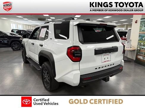 Certified 2025 Toyota 4Runner SR5 AWD/4WD image 6
