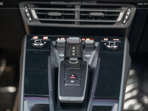 Used 2022 Porsche 911 Carrera RWD image 21