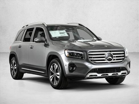 New 2026 Mercedes-Benz GLB 250 4MATIC image 3