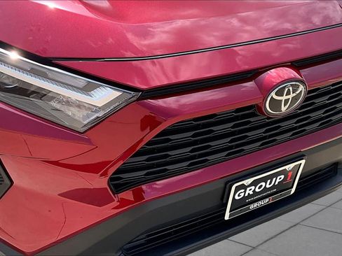 Used 2025 Toyota RAV4 XLE w/ Convenience Package FWD image 30