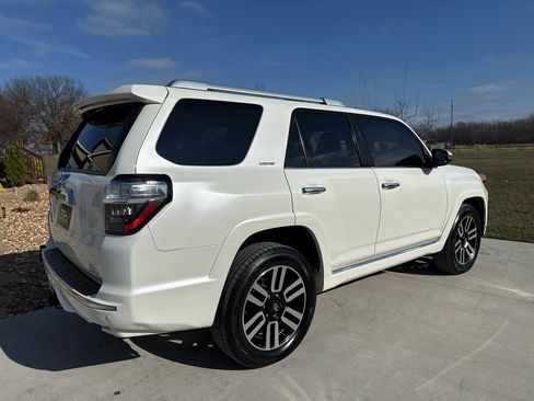 Used 2014 Toyota 4Runner Limited image 4
