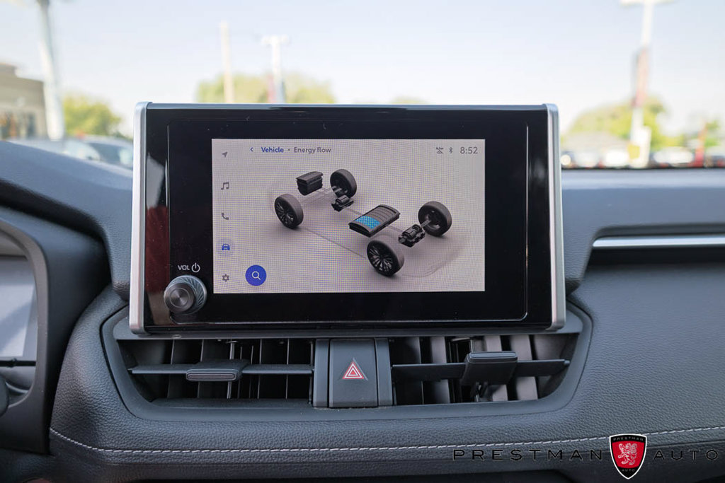 Used 2025 Toyota RAV4 XLE AWD/4WD image 7