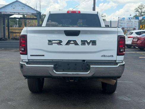 Used 2025 RAM 2500 Big Horn AWD/4WD image 7