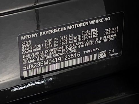 Used 2026 BMW X7 xDrive40i w/ Premium Package image 34