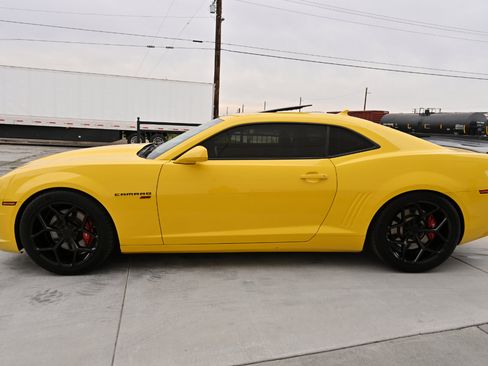 Used 2012 Chevrolet Camaro SS w/ RS Package image 4