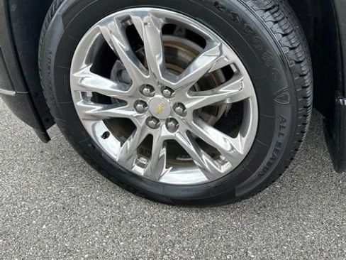 Used 2018 Chevrolet Traverse High Country AWD/4WD image 9