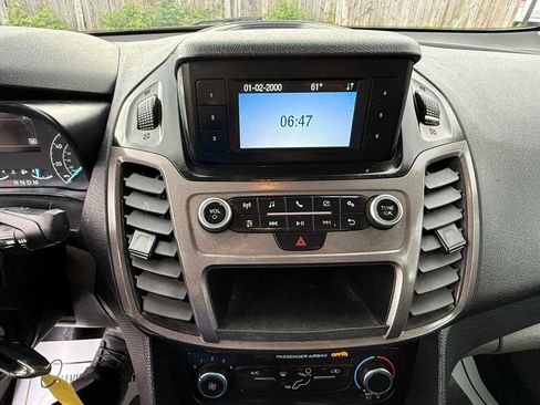 Used 2021 Ford Transit Connect XL FWD image 12