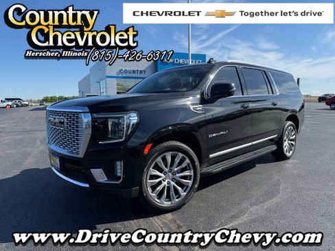 Used 2022 GMC Yukon XL Denali AWD/4WD image 1