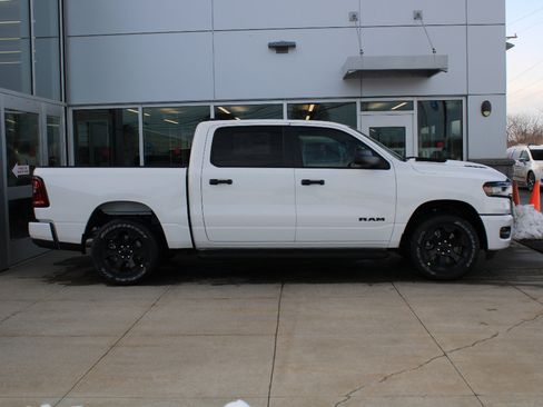 New 2026 RAM 1500 Express image 4