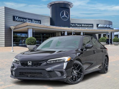 Used 2023 Honda Civic Sport image 1