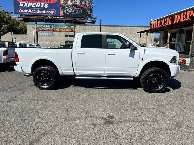 Used 2015 RAM 2500 SLT AWD/4WD image 9