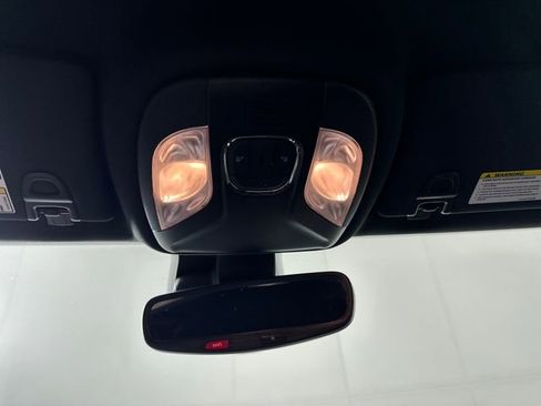 Used 2024 Jeep Compass Limited image 24