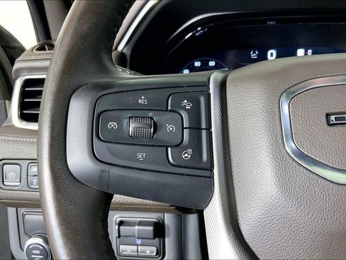 Used 2022 GMC Yukon Denali w/ Denali Premium Package RWD image 26
