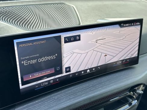 Used 2025 BMW 330i Sedan image 18