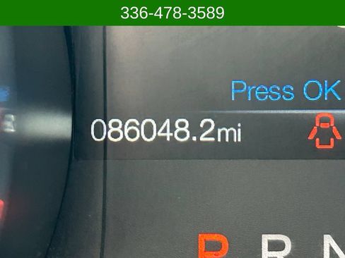 Used 2022 Ford Mustang Premium RWD image 9