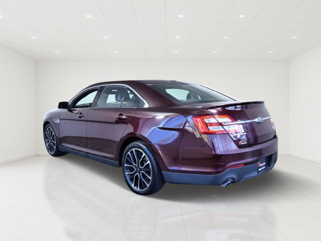 Used 2018 Ford Taurus Limited AWD/4WD image 4