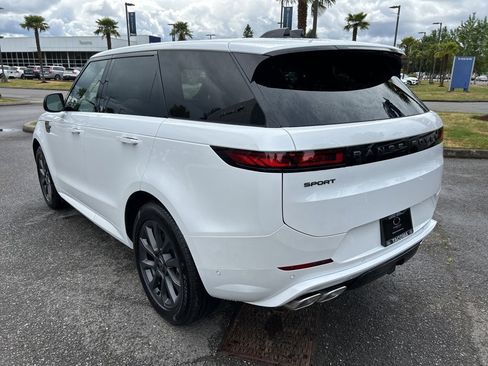New 2025 Land Rover Range Rover Sport Dynamic SE image 3