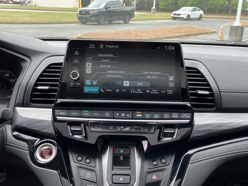 Certified 2025 Honda Odyssey Elite image 27