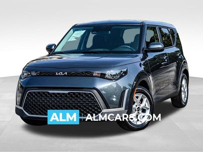 Used 2025 Kia Soul LX w/ LX Technology Package