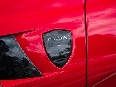 Used 2020 Ferrari 812 Superfast RWD image 33