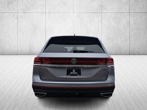 New 2026 Volkswagen Atlas SEL image 6