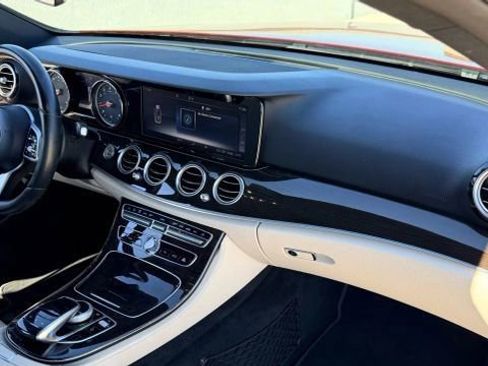 Used 2019 Mercedes-Benz E 300 E 300 w/ Parking Assistance Package image 19
