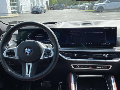 Used 2025 BMW X6 M60i AWD/4WD image 18