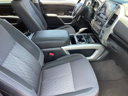 Certified 2021 Nissan Titan SV w/ SV Convenience Package RWD image 19